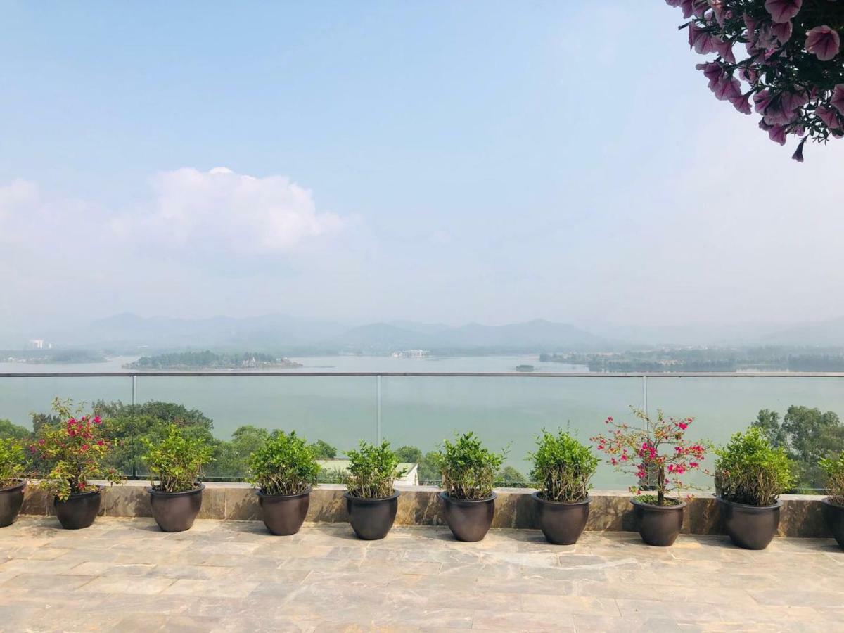 Lakeside Dailai Hotel Phuc Yen Exterior photo